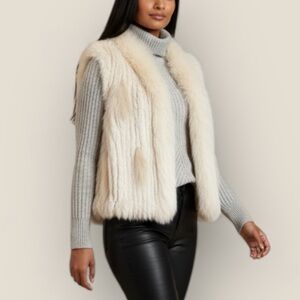 NWOT Knitted Fox Fur Vest